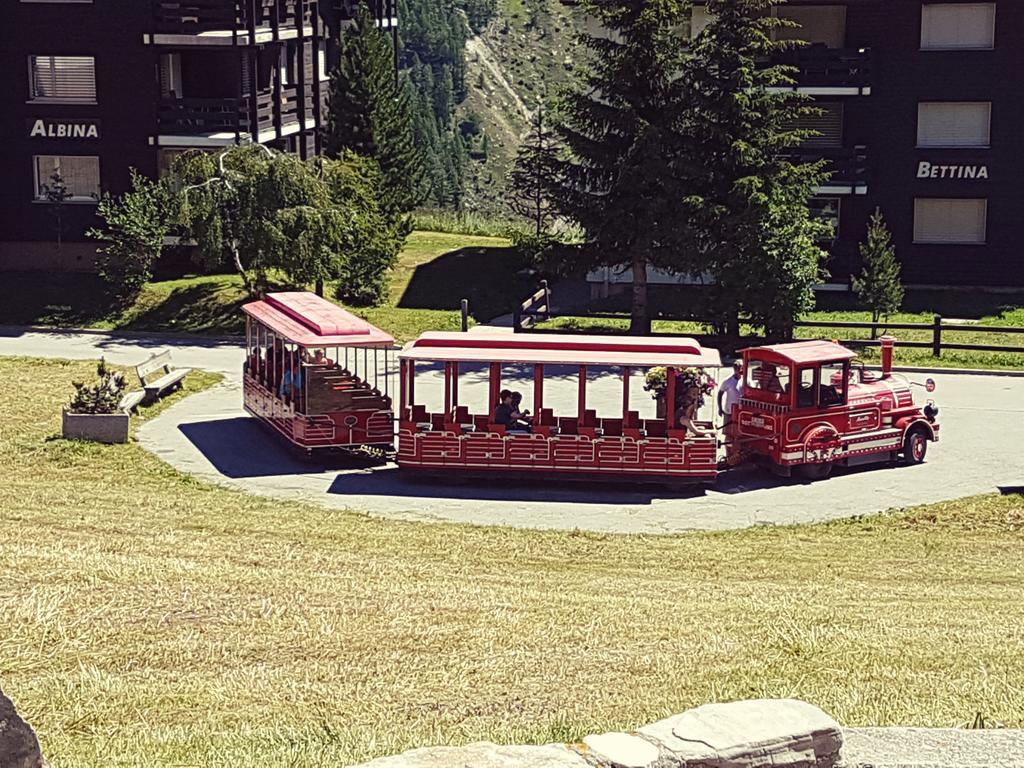 Hotel Alpenperle Saas-Fee Bagian luar foto