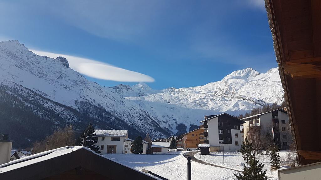 Hotel Alpenperle Saas-Fee Bagian luar foto