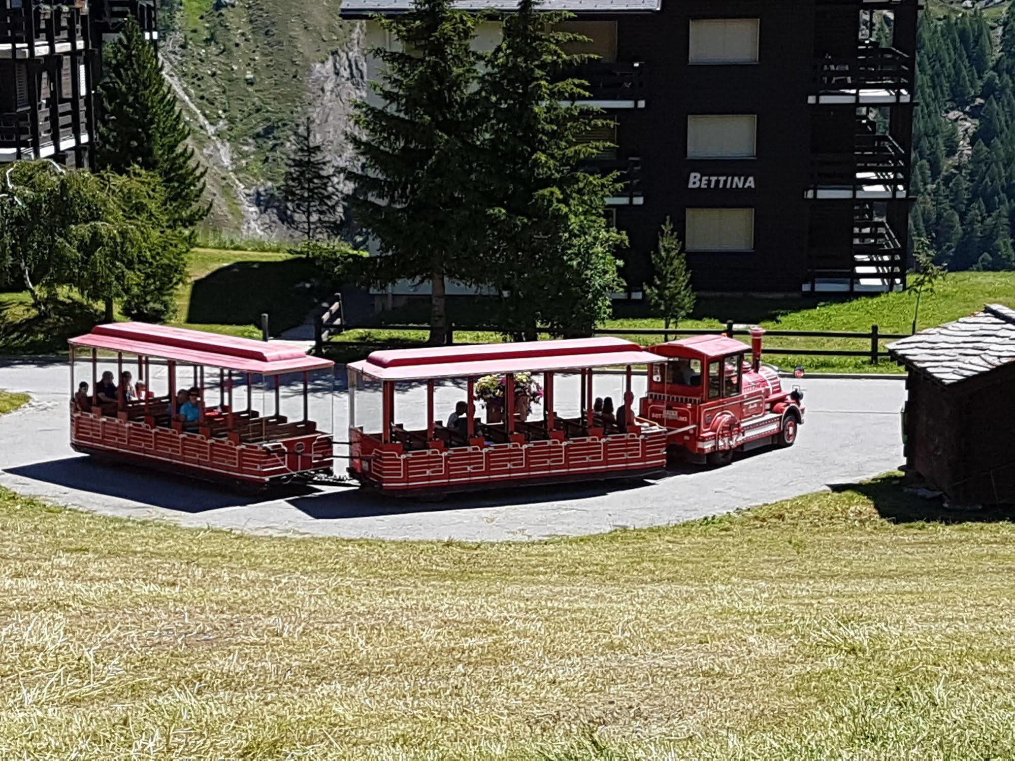 Hotel Alpenperle Saas-Fee Bagian luar foto